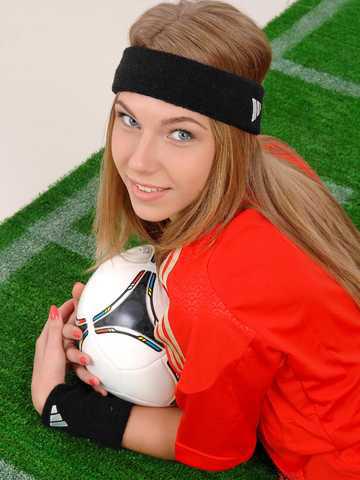 Anjelica picture 10.4