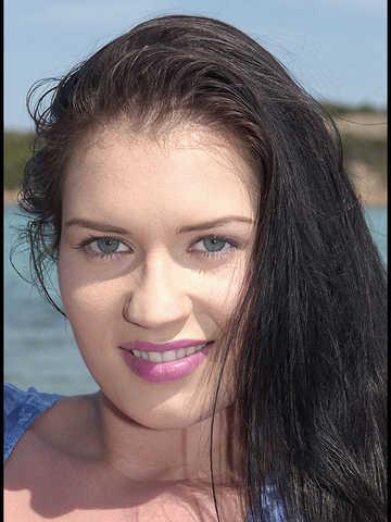 Veronica Da Souza picture 12.2