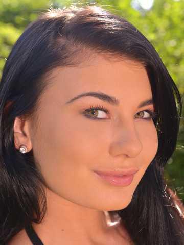 Lucy Li picture 73.1