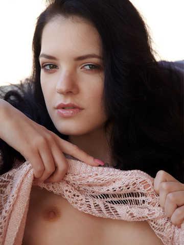 Anie Darling picture 8.4