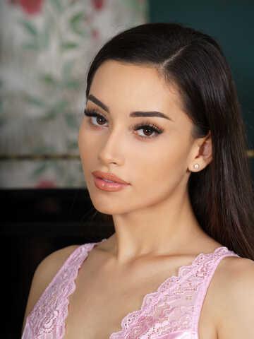 Aria Lee picture 15.4