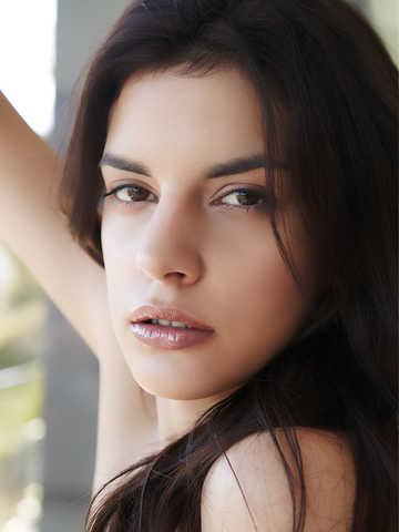 Candice Luka picture 7.1