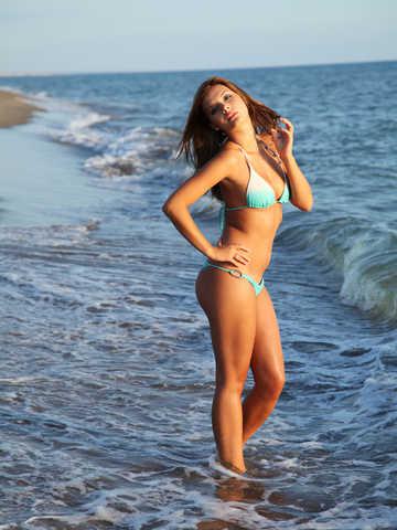 Edwige A picture 5.4