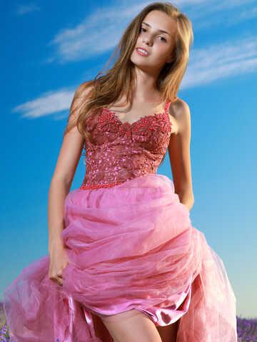 Elle Tan picture 26.3