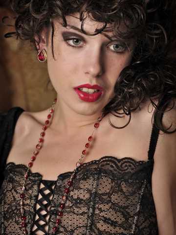 Emily Windsor picture 25.3