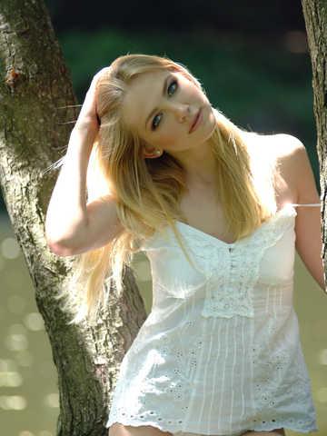 Erika E picture 10.2