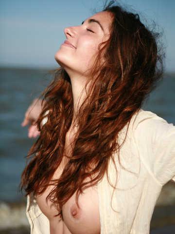 Gabrielle B picture 4.4