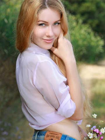 Genevieve Gandi picture 79.2