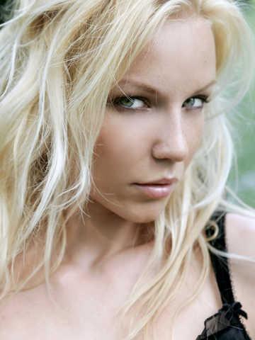 Gwyneth A picture 478.3