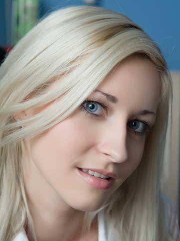 Janelle B picture 66.3