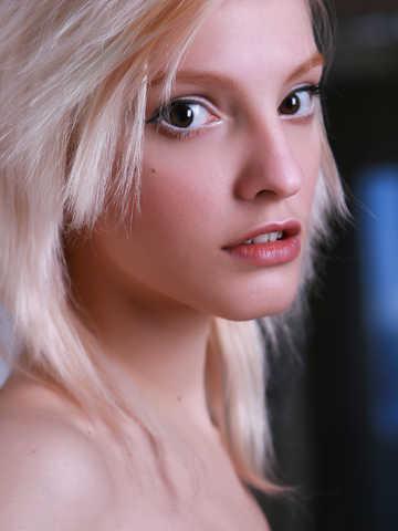 Kira W picture 75.1
