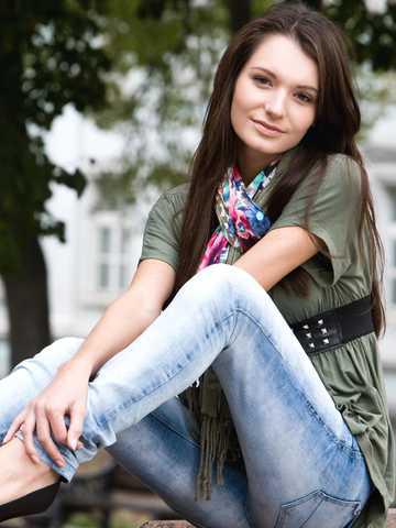 Leila A picture 4.1