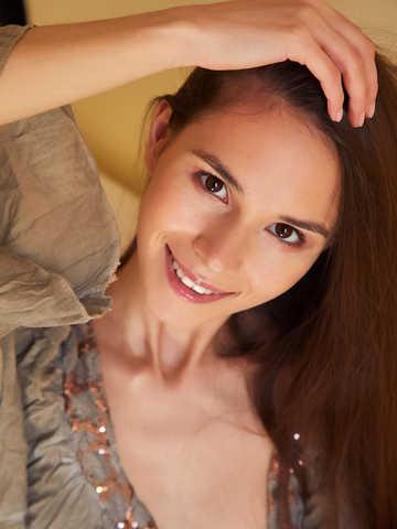Leona Mia picture 23.2