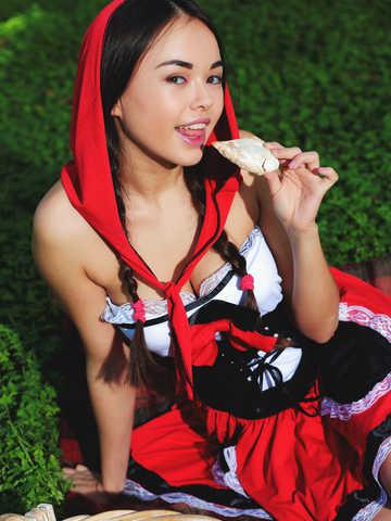 Li Moon picture 64.3