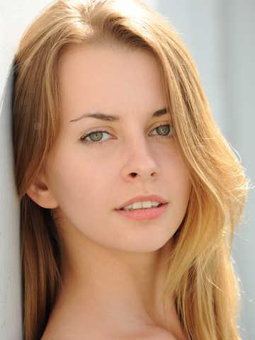 Lucia D picture 5.1