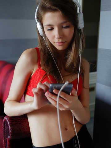 Mila Azul picture 8.1