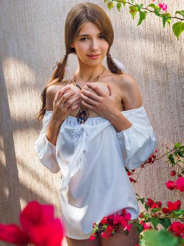 Mila Azul picture 9.3
