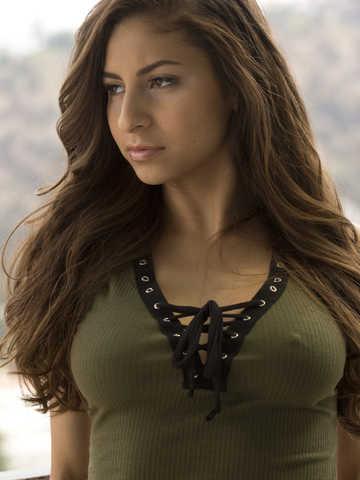 Nina North picture 42.1
