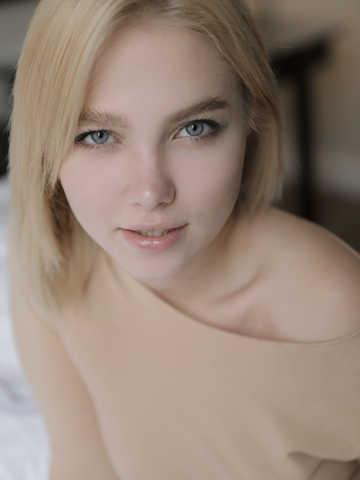 Scarlet picture 2.2