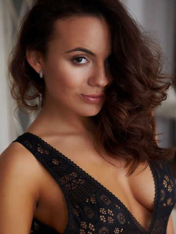 Vanessa Decker picture 68.1