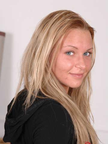 Amanda Blake picture 39.3
